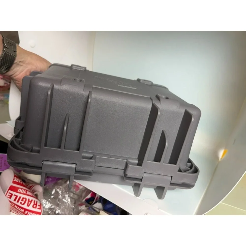 Invicta Impact Watch Storage Case Gray Hard Shell Collector Display Box Foam‎
